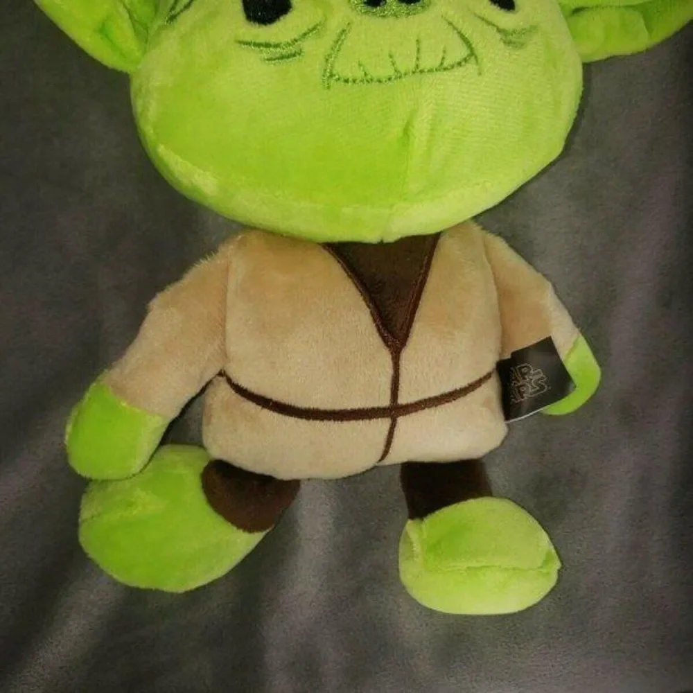 Fetch for Pets Yoda Plush Figure‎ Squeaker Dog Toy,